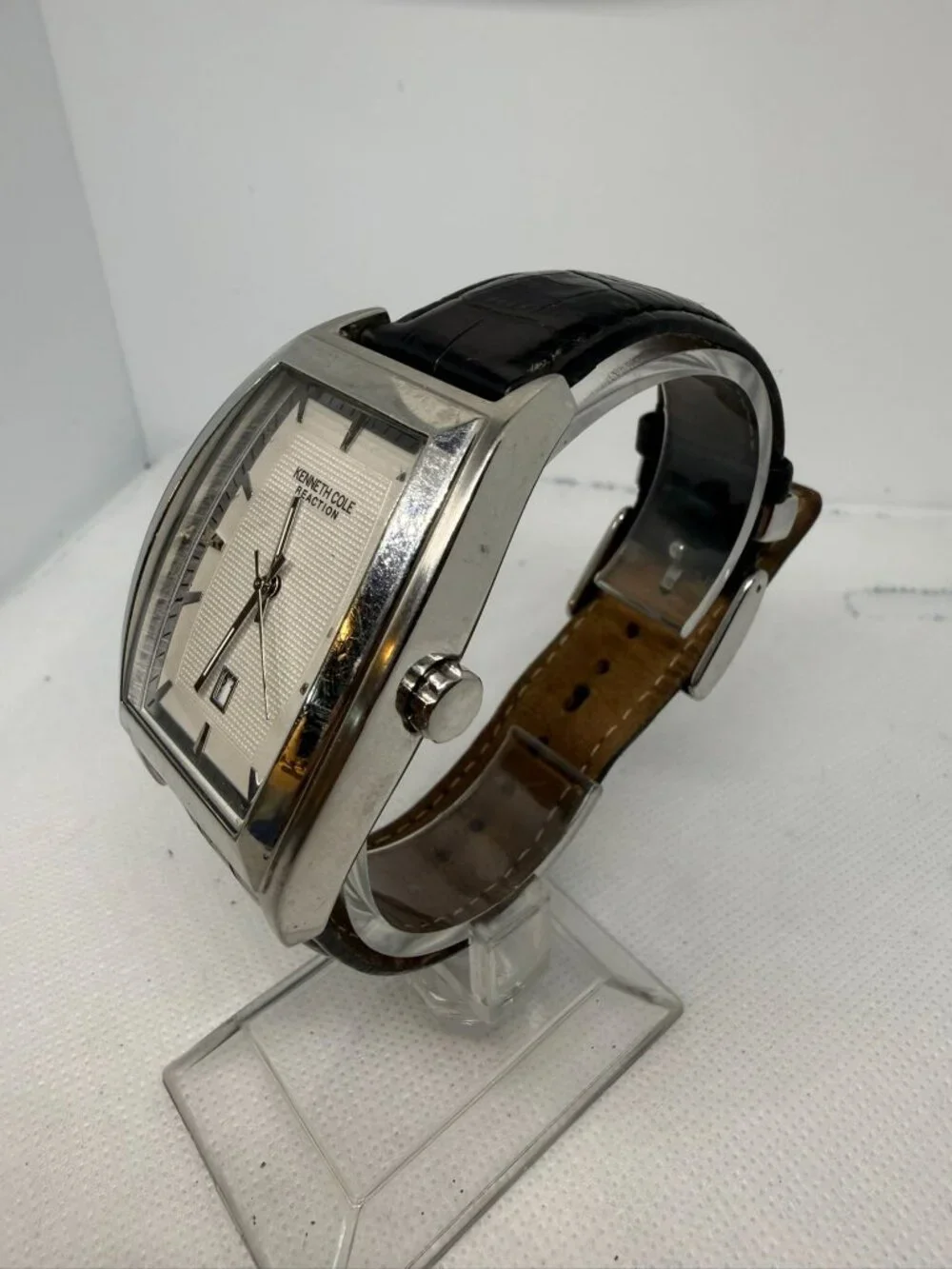 Kenneth Cole Reaction KC1667 Men Rectangular White Dial Black Leather Watch